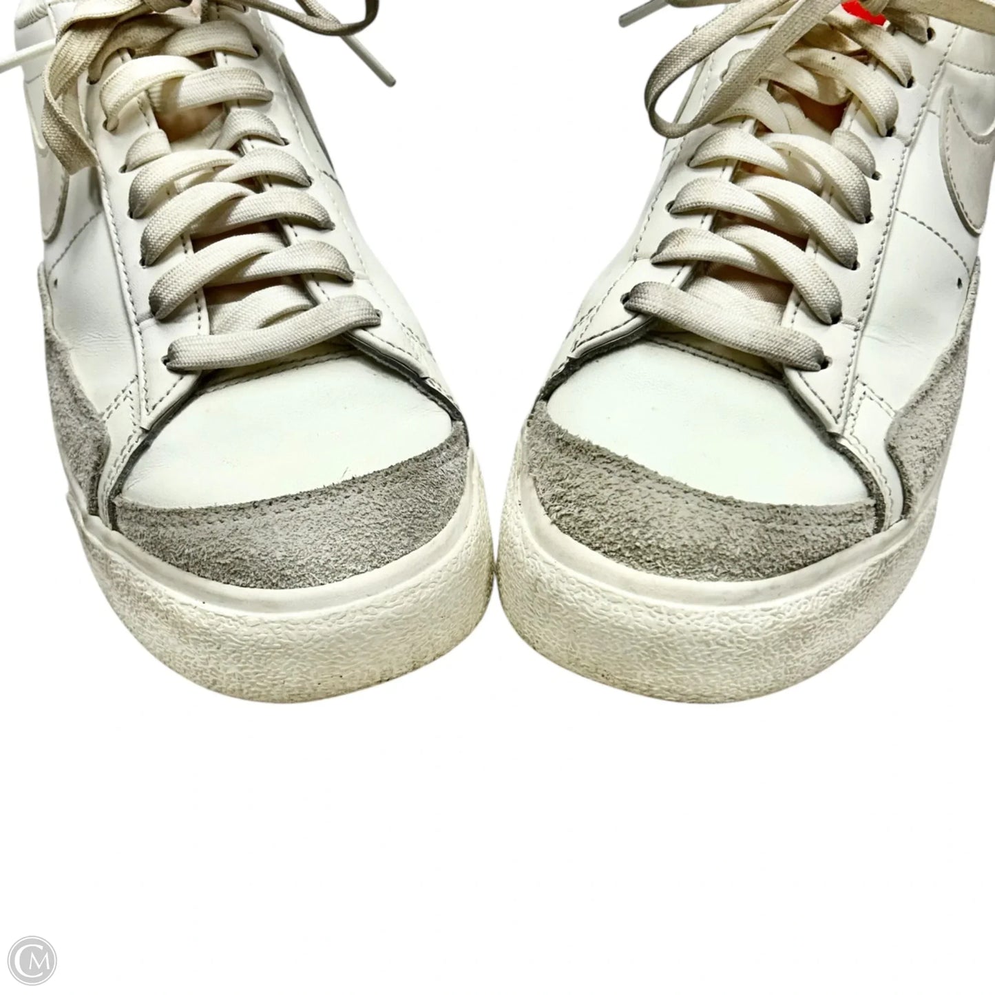 Shoes Sneakers By Nike In Ivory, Size: 9