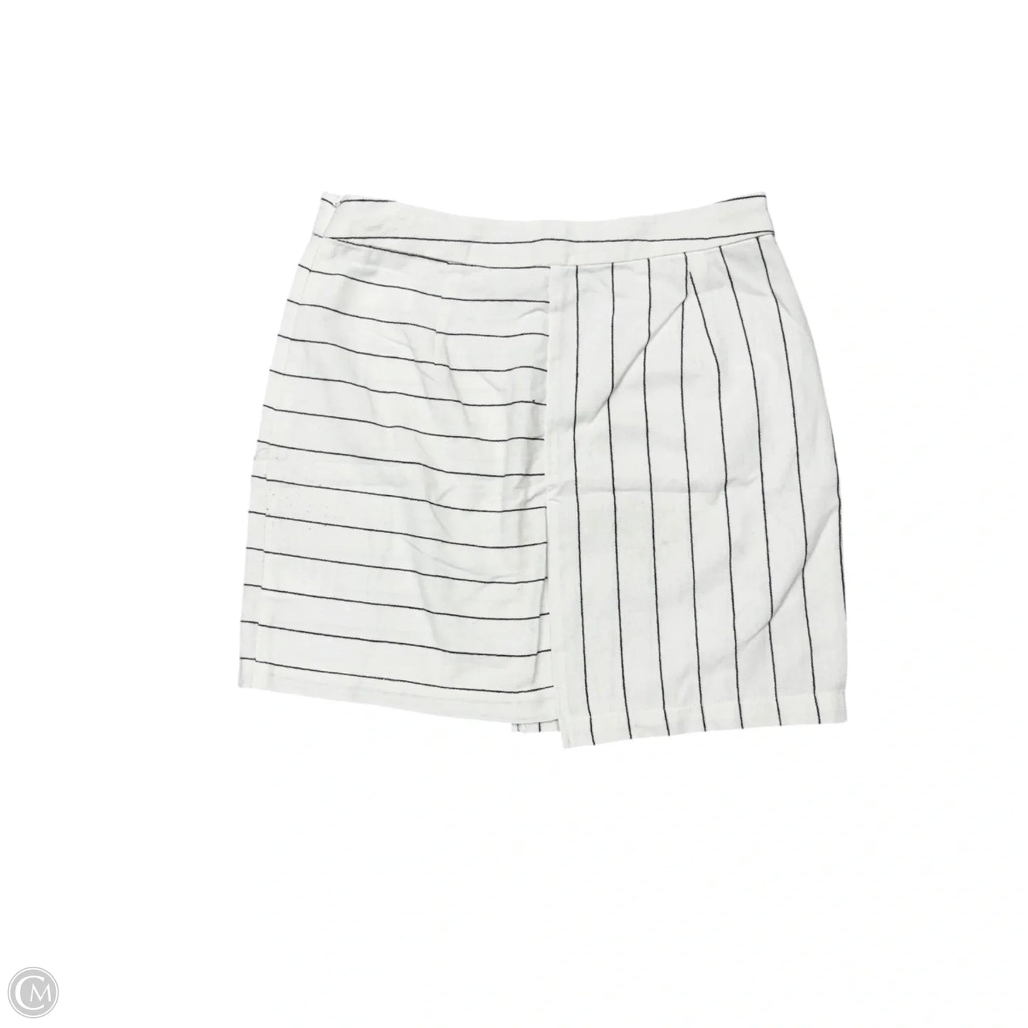 Skirt Mini & Short By Urban Outfitters In White, Size: M