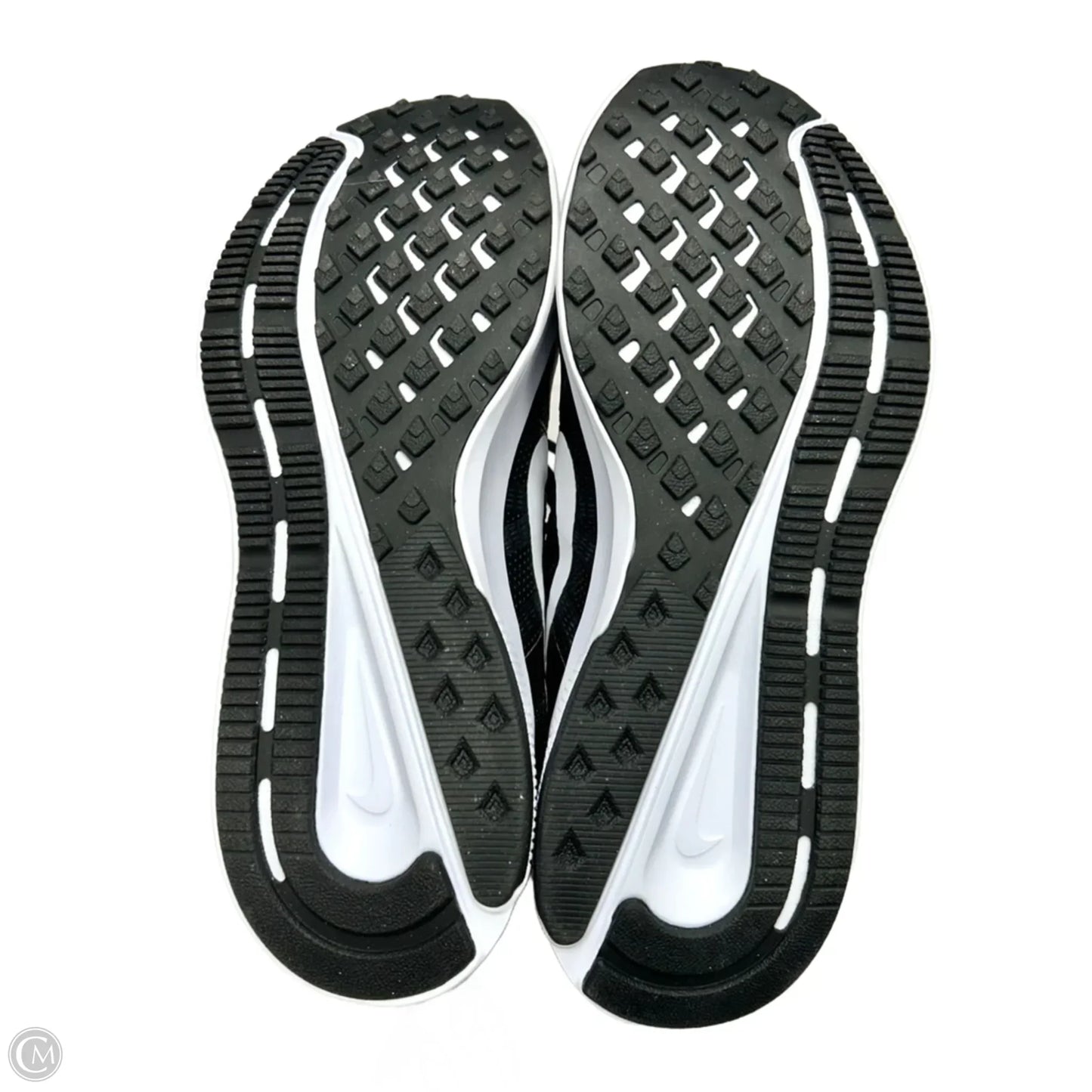 Shoes Athletic By Nike In Black & White, Size: 8.5