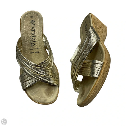 Sandals Heels Wedge By Spring Step In Gold, Size: 7.5