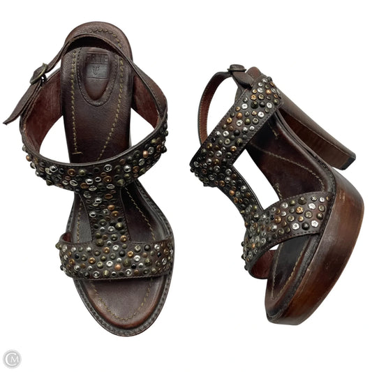 Sandals Designer By Frye In Brown, Size: 8