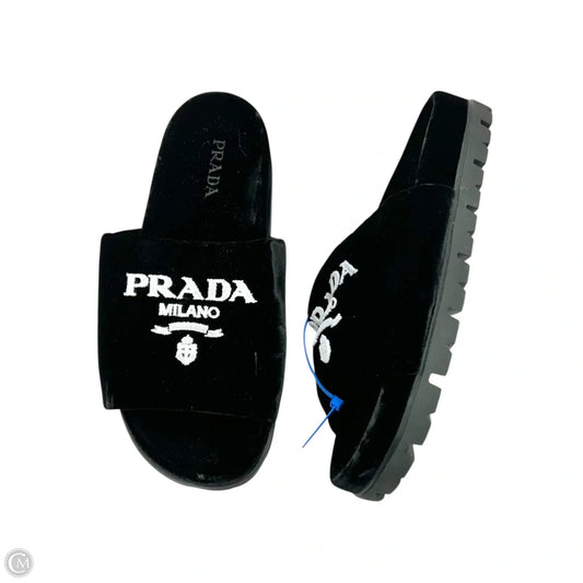 Shoes Luxury Designer By Prada In Black & White, Size: 10.5