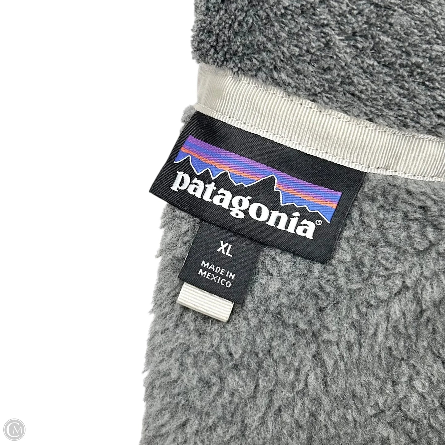 Sweatshirt Collar By Patagonia In Cream & Grey, Size: Xl