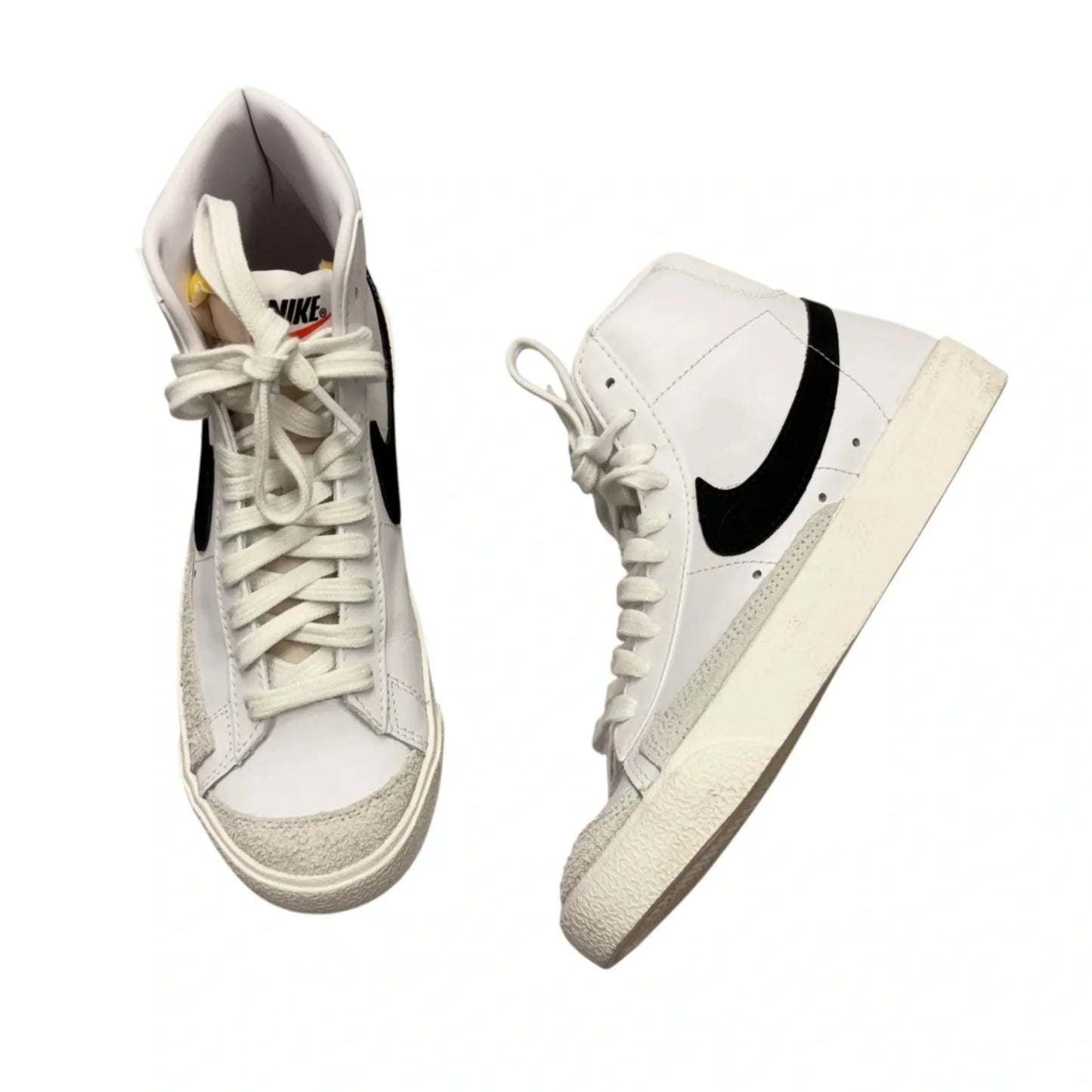 Shoes Sneakers By Nike In White, Size: 7