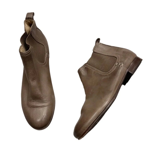 Boots Designer By Frye In Brown, Size: 7