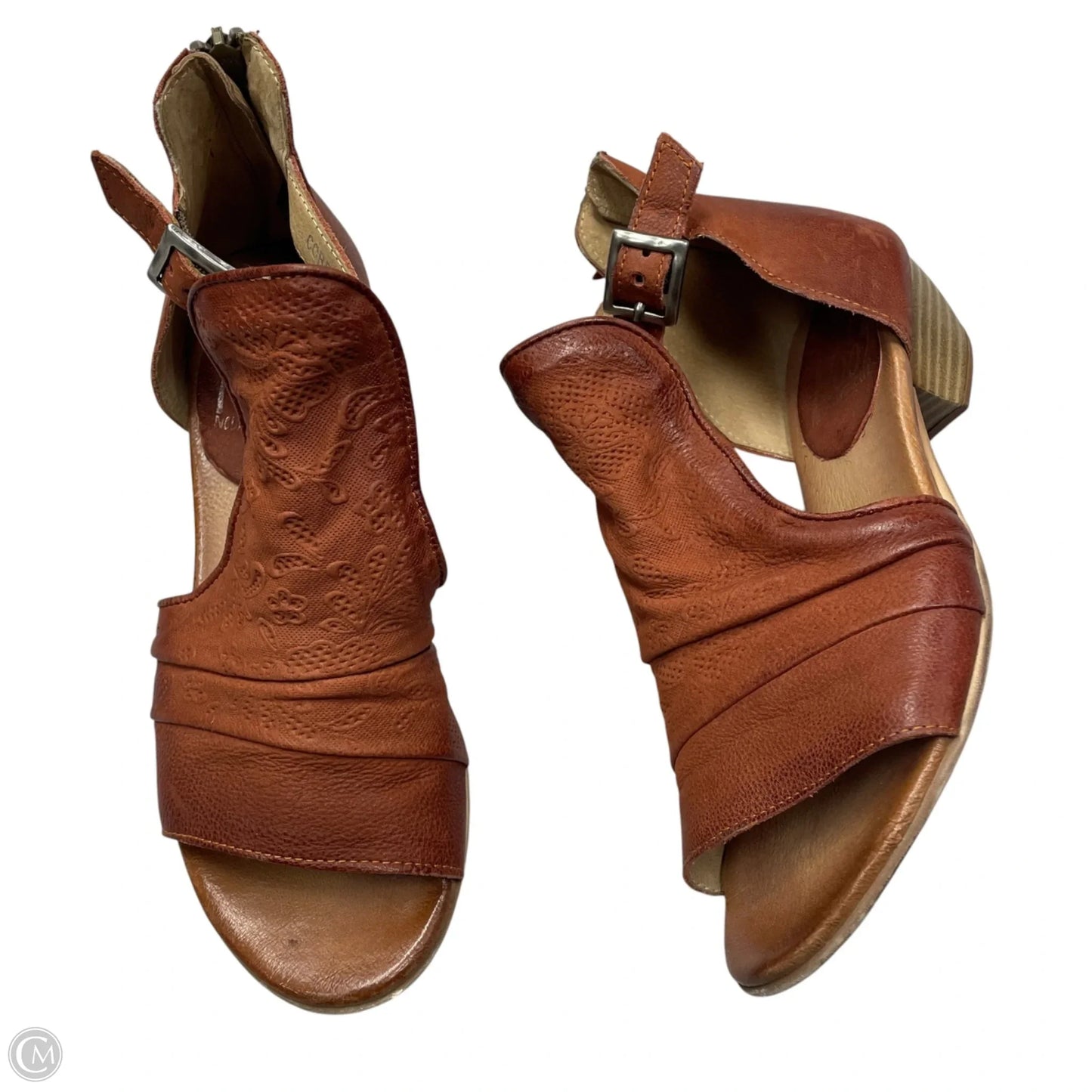 Sandals Flats By Miz Mooz In Brown, Size: 7.5
