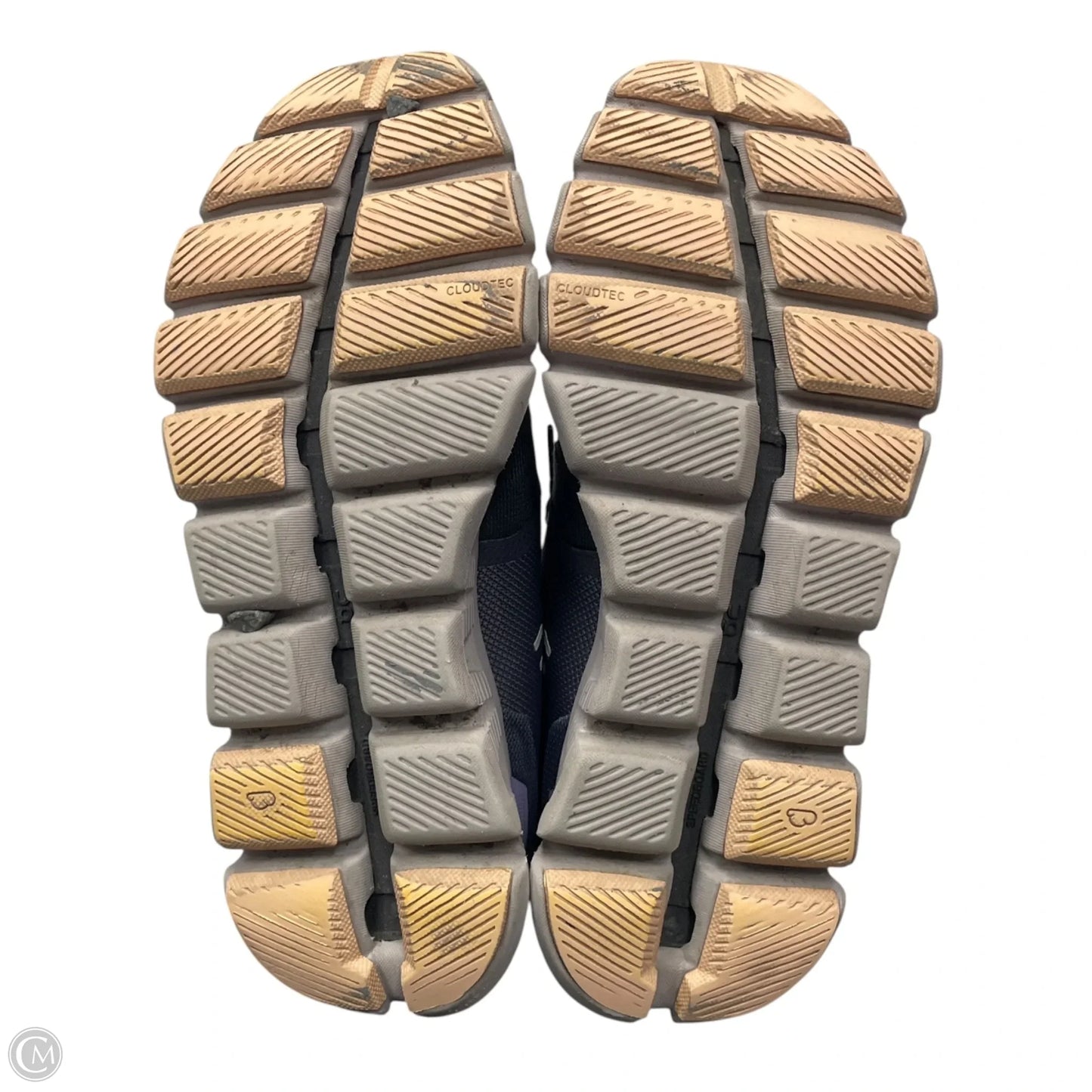 Shoes Athletic By On In Grey, Size: 7