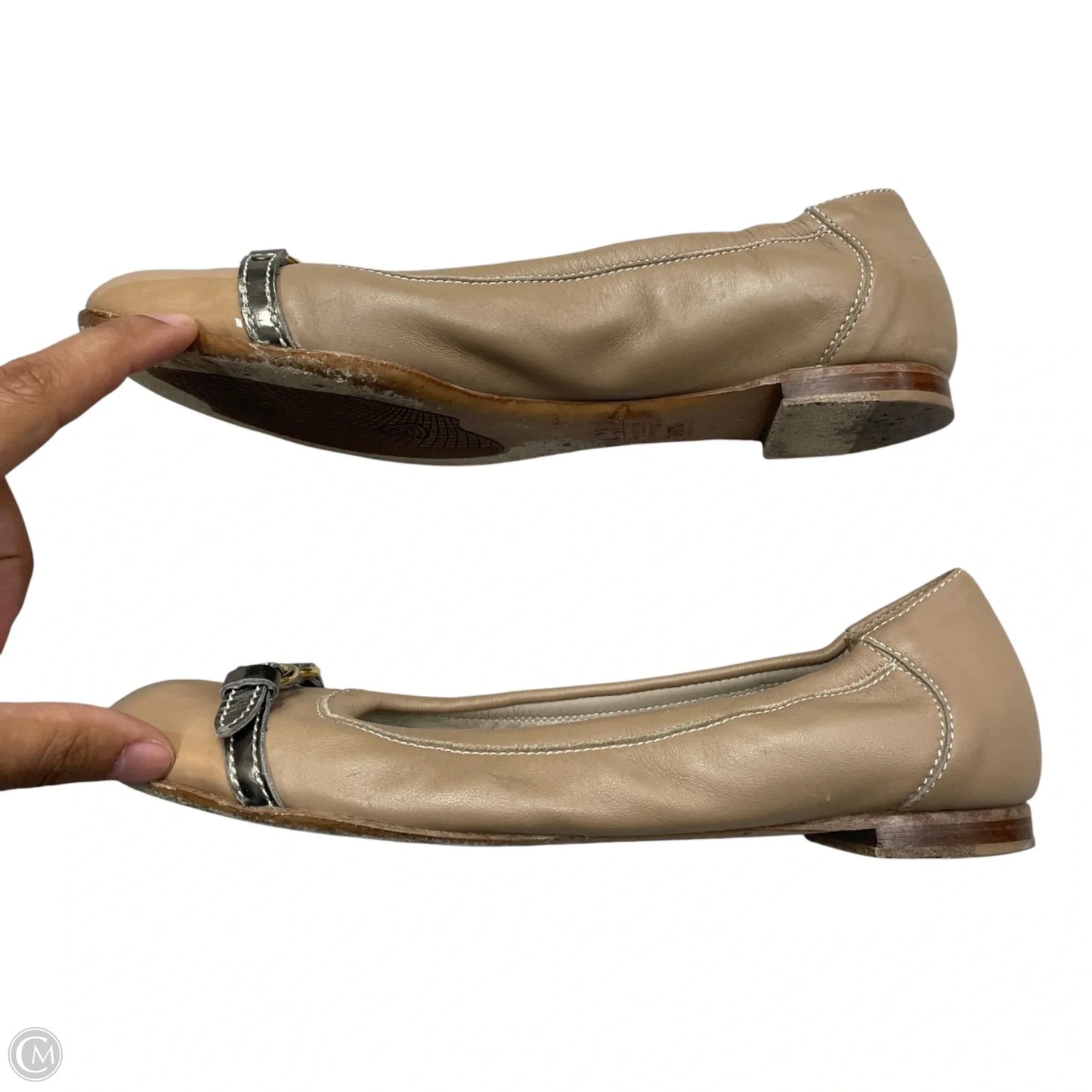 Shoes Flats By Agl In Brown, Size: 8