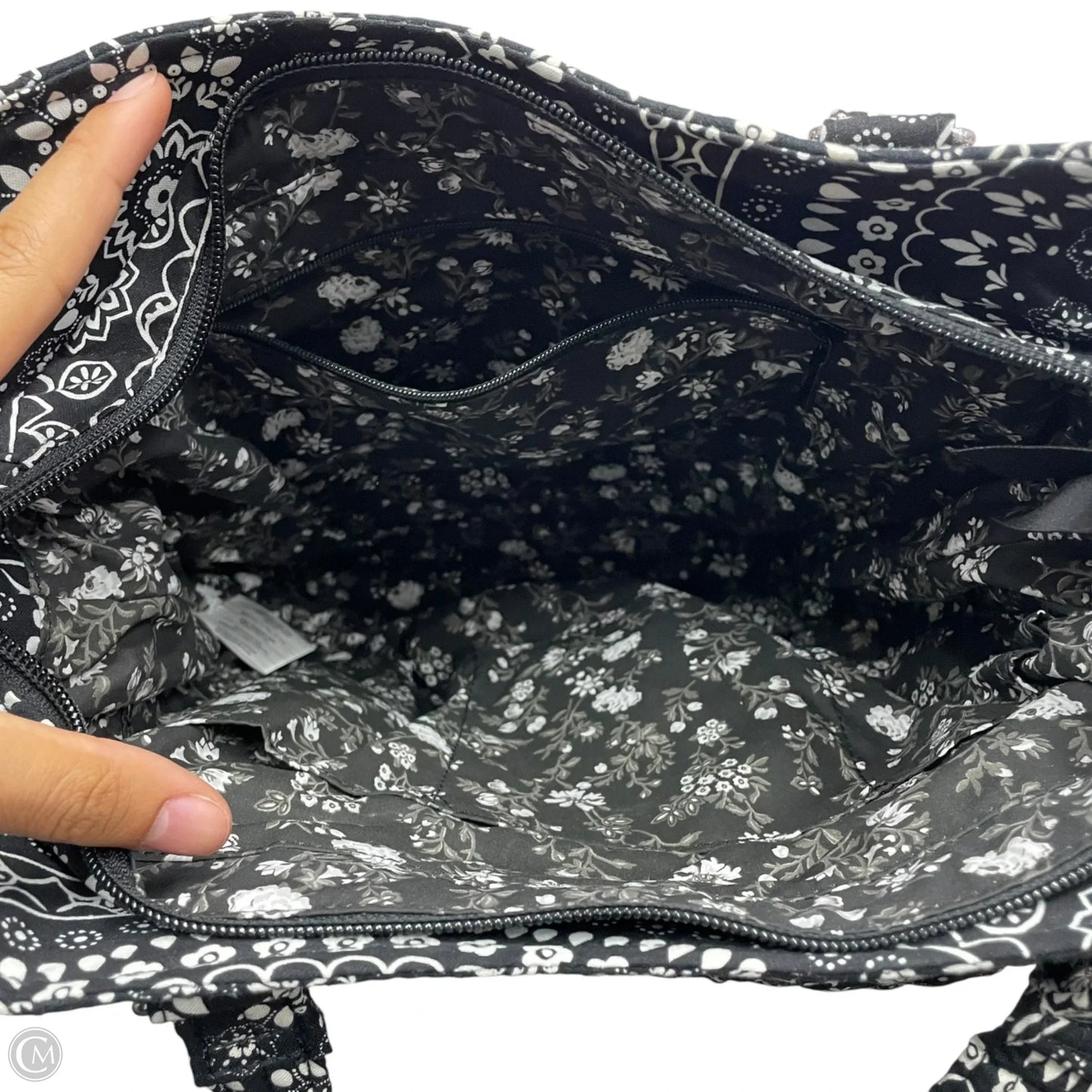 Handbag By Vera Bradley, Size: Medium