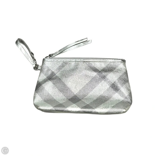 Makeup Bag Luxury Designer By Burberry, Size: Medium