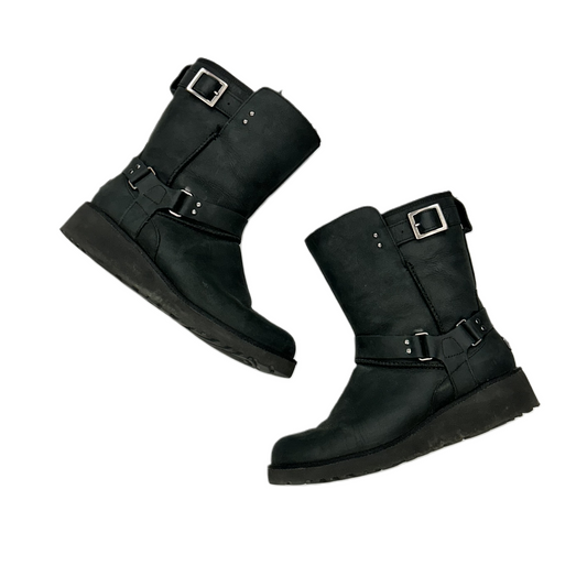 Boots Designer By Ugg In Black, Size: 7