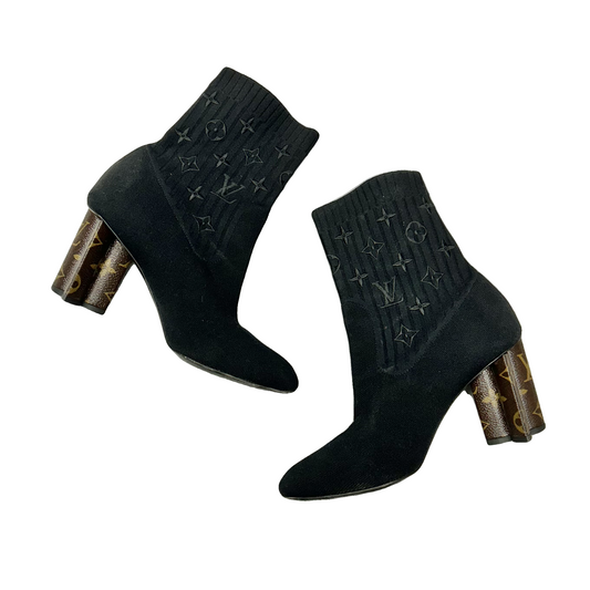 Boots Luxury Designer By Louis Vuitton In Black & Brown, Size: 9