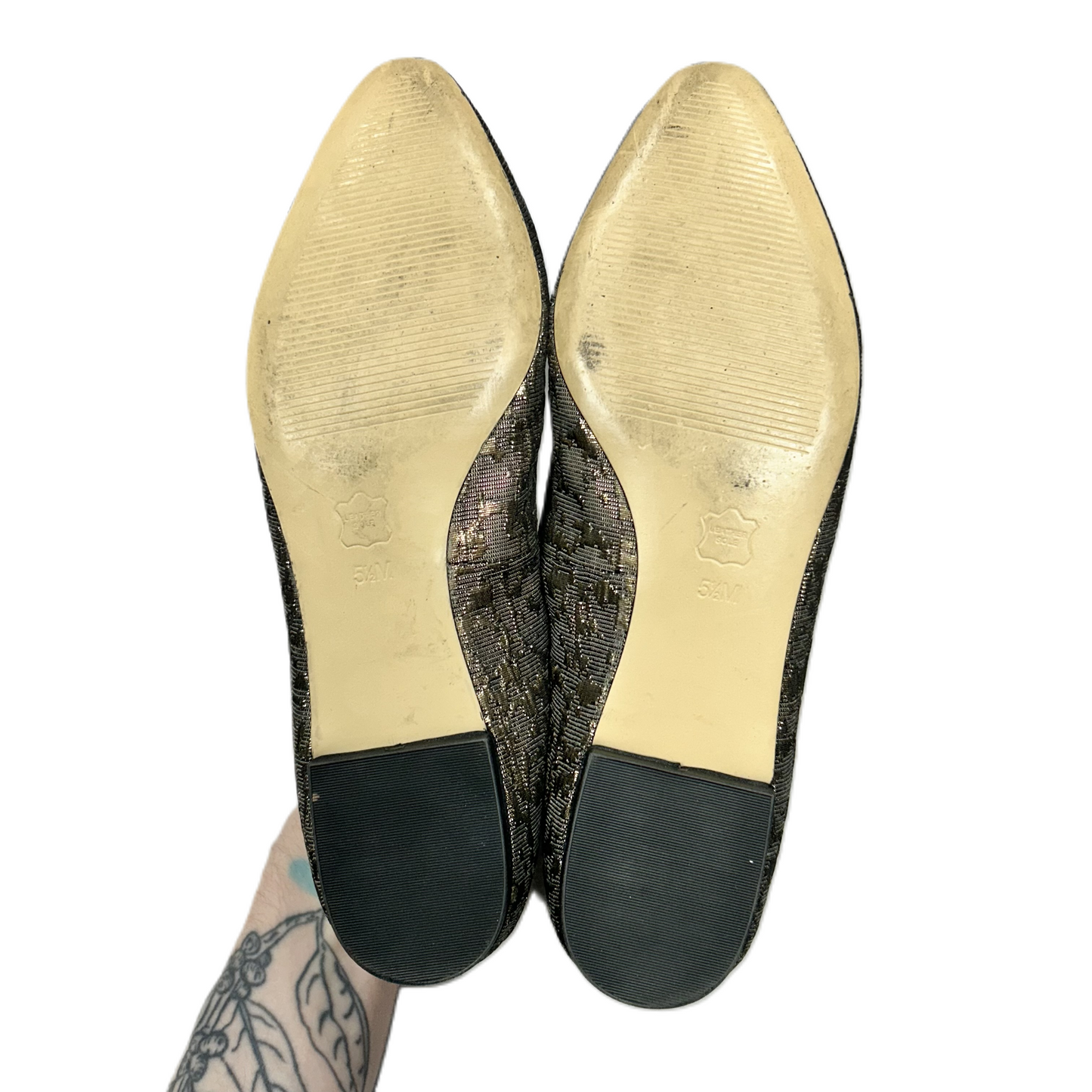 Shoes Flats By Talbots In Black & Gold, Size: 5.5