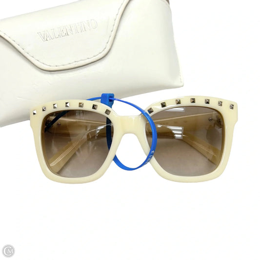 Sunglasses Luxury Designer By Valentino-garavani