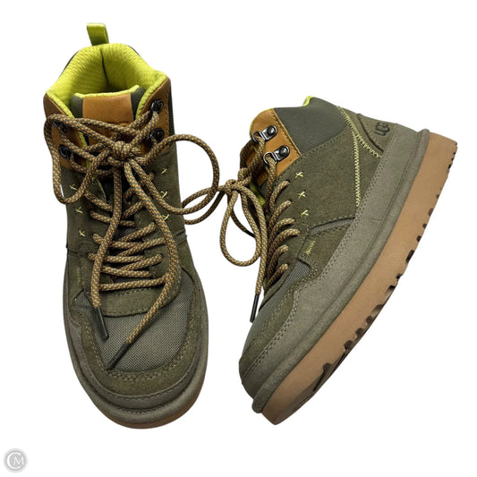 Boots Designer By Ugg In Green, Size: 7