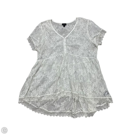 Top Short Sleeve By Torrid In Cream, Size: 2x