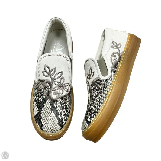 Shoes Sneakers By Agl In Snakeskin Print, Size: 6.5