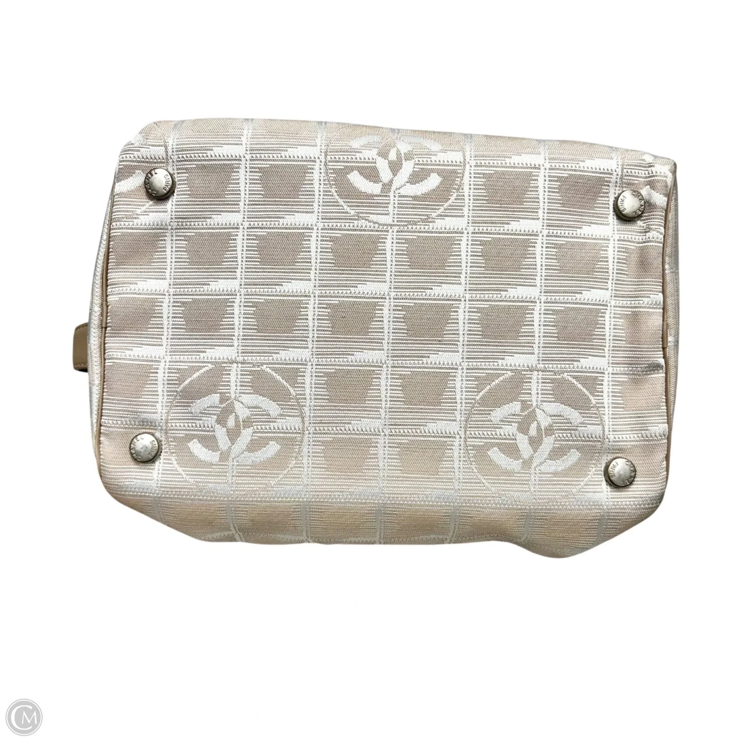 Makeup Bag Luxury Designer By Chanel, Size: Medium