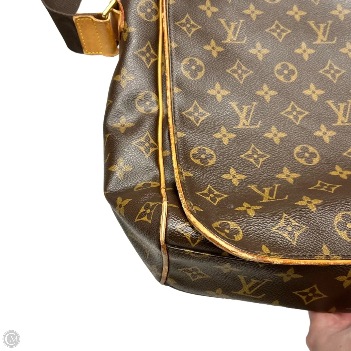 Crossbody Luxury Designer By Louis Vuitton, Size: Medium