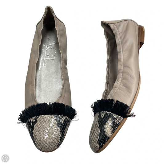 Shoes Flats By Agl In Taupe, Size: 7.5