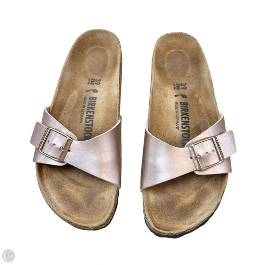 Sandals Flats By Birkenstock In Rose Gold, Size: 8
