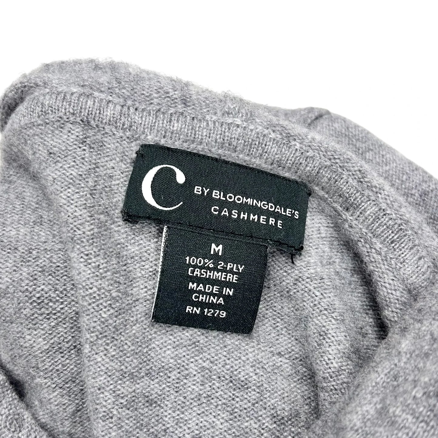 Sweatshirt Hoodie By Bloomingdales In Grey, Size: M