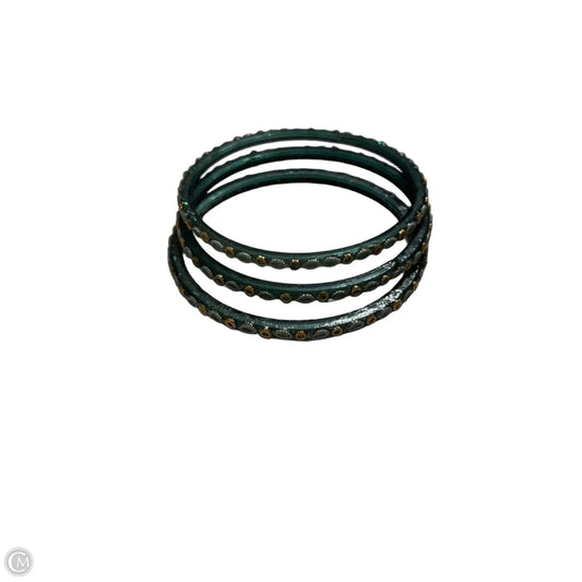 Bracelet Bangle By Clothes Mentor, Size: 03 Piece Set