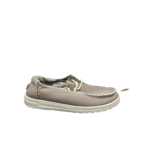 Shoes Flats By Hey Dude In Grey, Size: 9