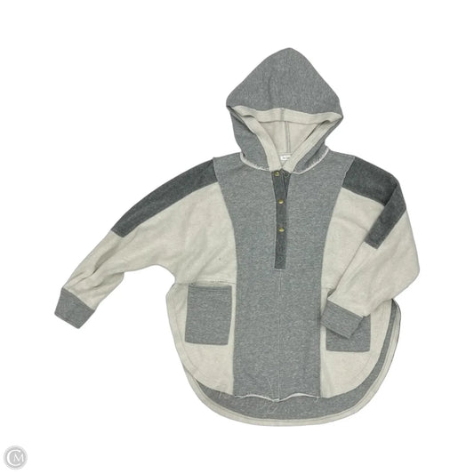 Sweatshirt Hoodie By Clothes Mentor In Grey, Size: M