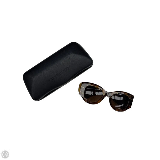 Sunglasses Luxury Designer By Balenciaga