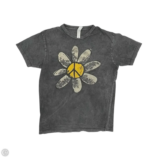 Top Short Sleeve By Clothes Mentor In Grey, Size: M
