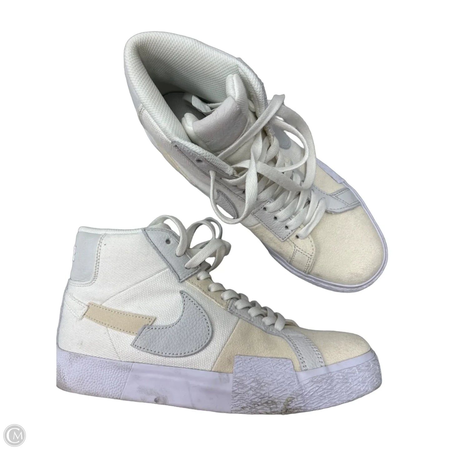 Shoes Sneakers By Nike In Cream, Size: 9.5