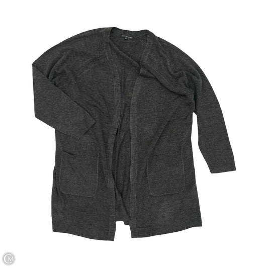 Sweater Cardigan By Clothes Mentor In Grey, Size: 1x