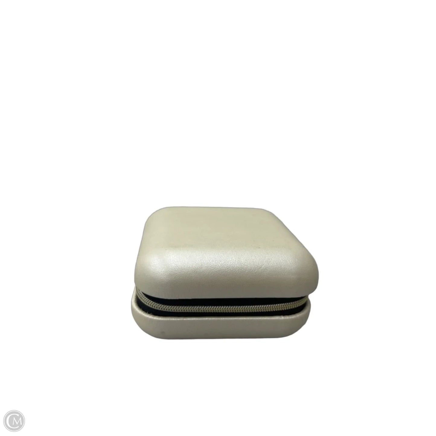 Jewelry Case By Clothes Mentor, Size: