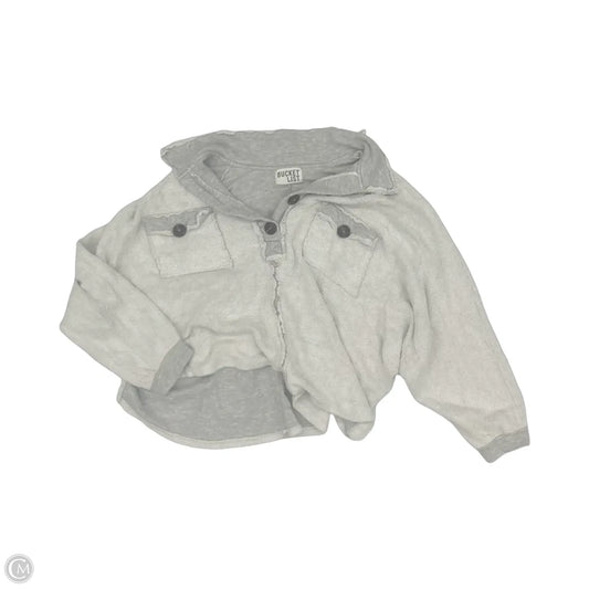 Top Long Sleeve By Bucketlist In Grey, Size: L