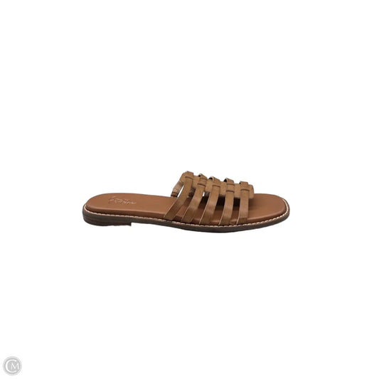 Sandals Flats By Crown Vintage In Brown, Size: 9