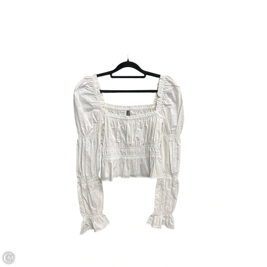 Top Long Sleeve By Divided In White, Size: Xs
