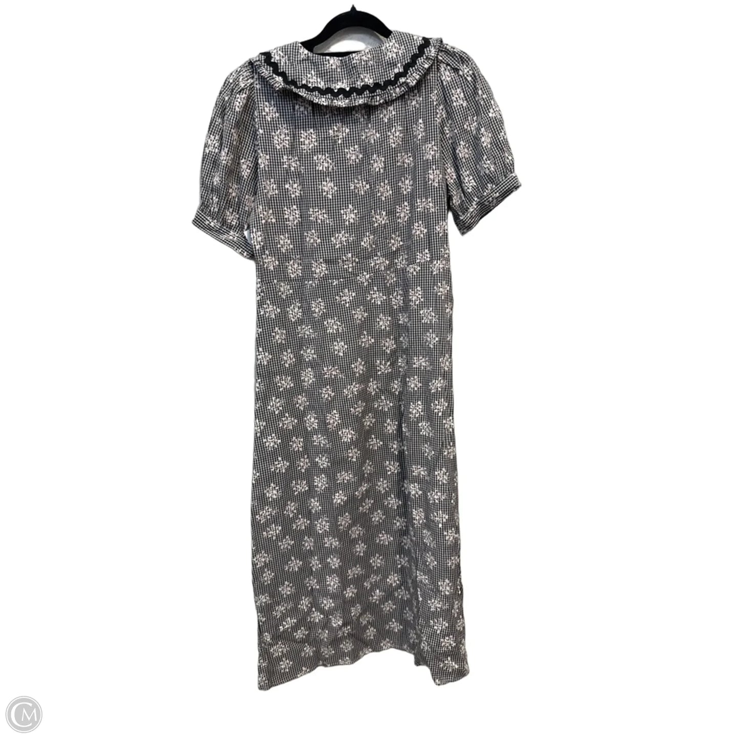 Dress Casual Short By Clothes Mentor In Black & White, Size: S