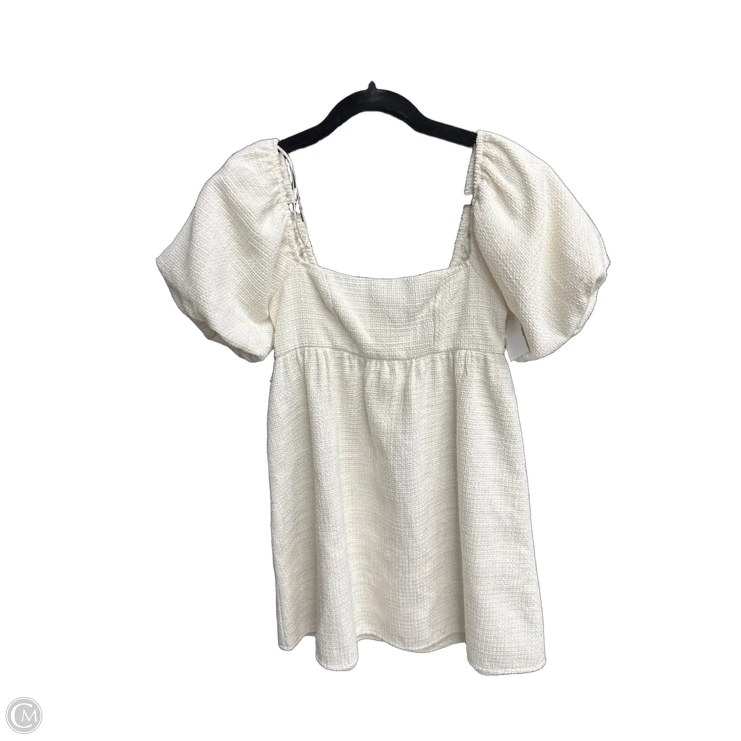 Dress Casual Short By Clothes Mentor In Cream, Size: Xs