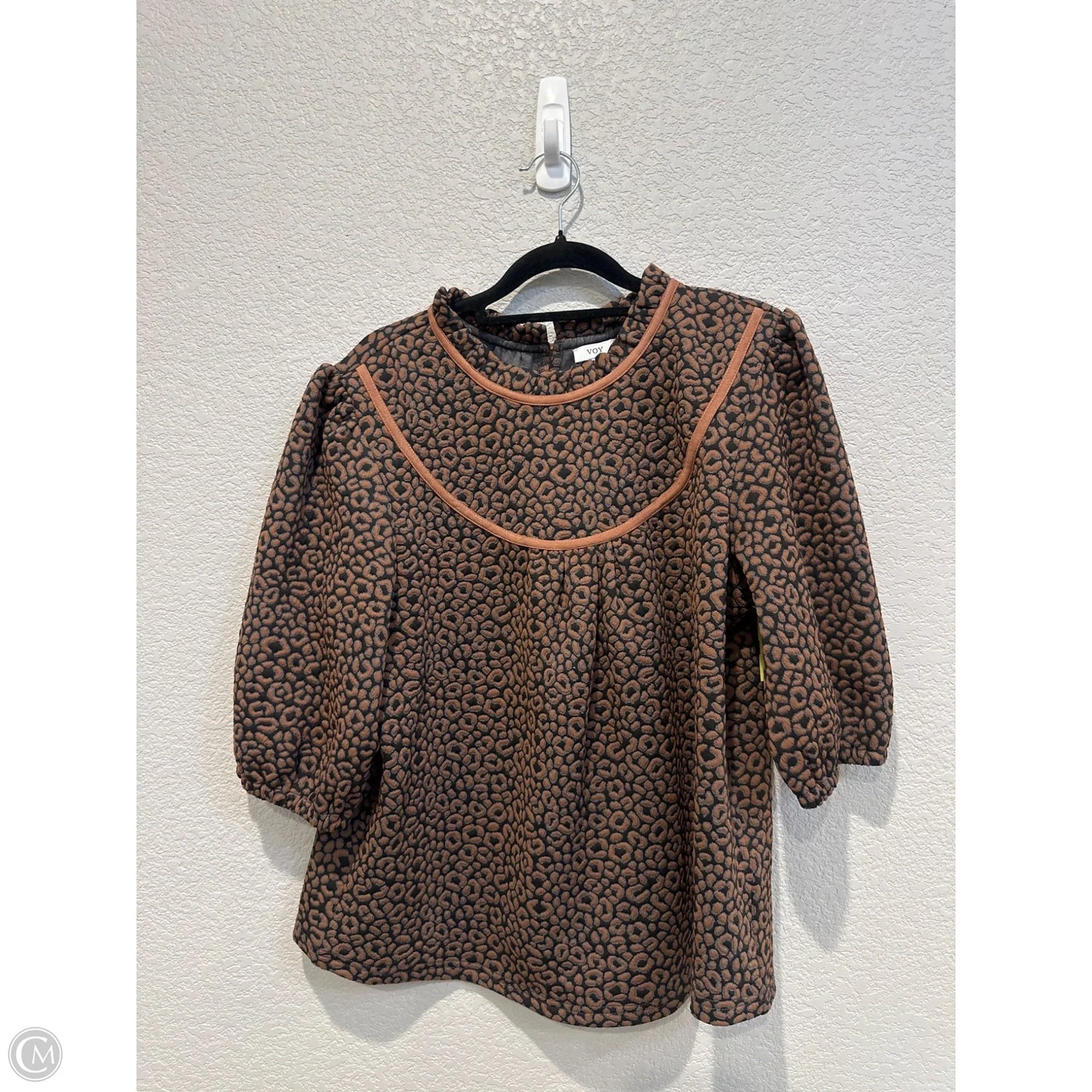 Top Short Sleeve By Voy In Animal Print, Size: M
