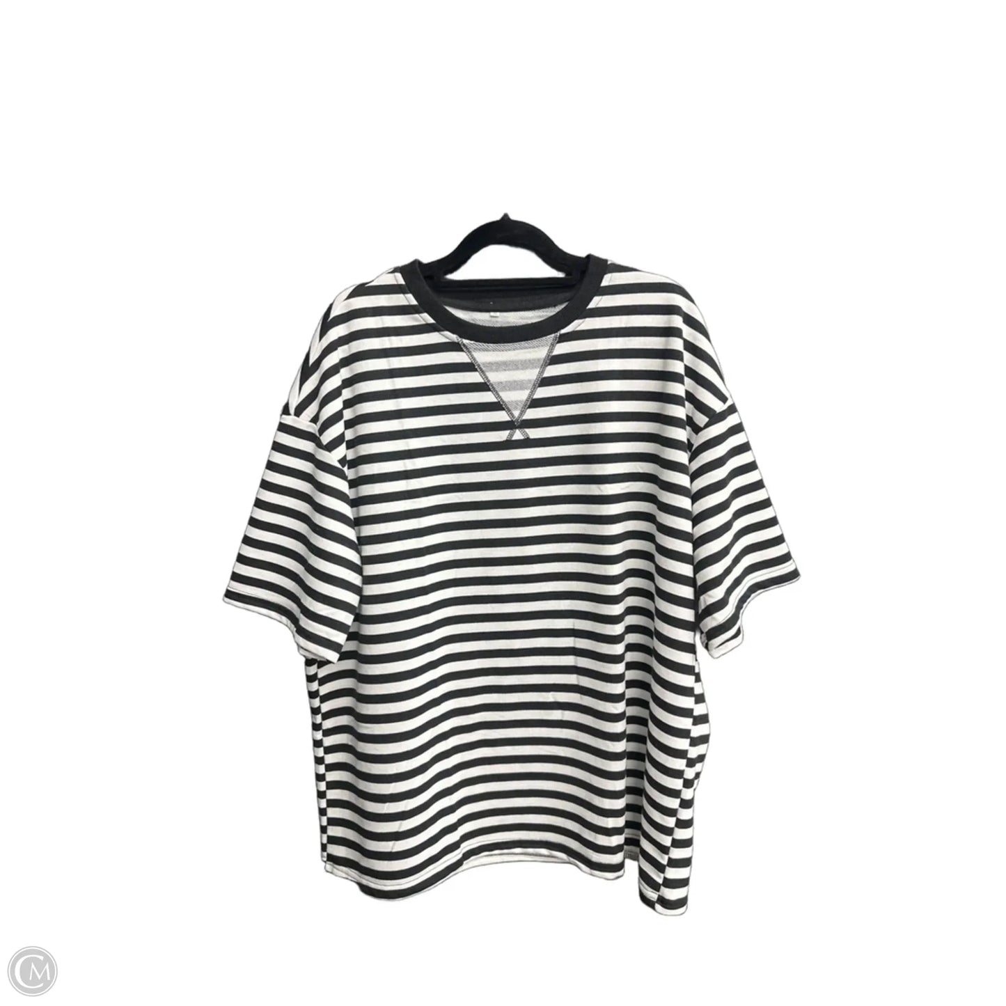 Top Short Sleeve By Clothes Mentor In Striped Pattern, Size: M