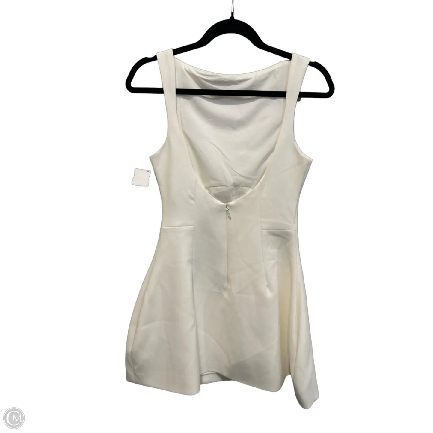 Dress Casual Short By Clothes Mentor In White, Size: S
