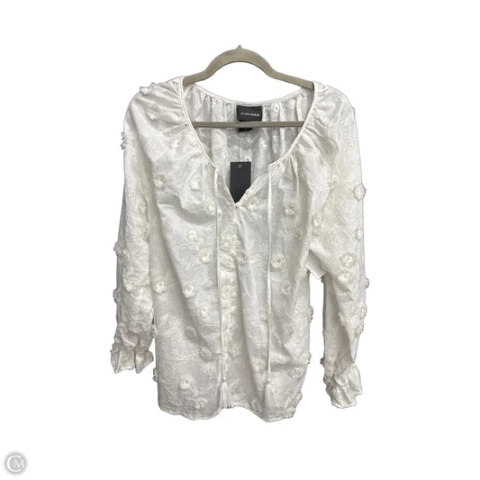 Top Long Sleeve By Clothes Mentor In White, Size: M