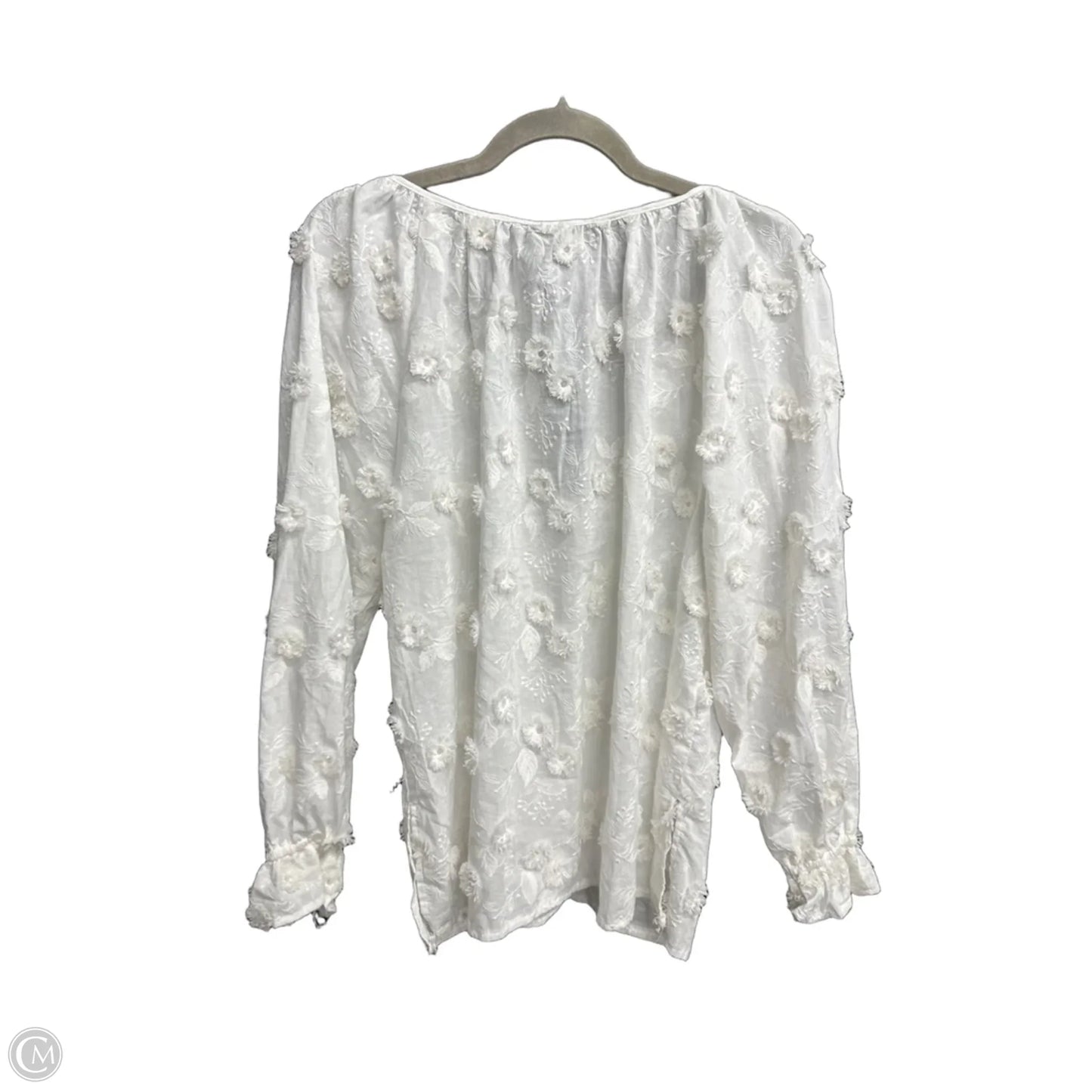 Top Long Sleeve By Clothes Mentor In White, Size: M