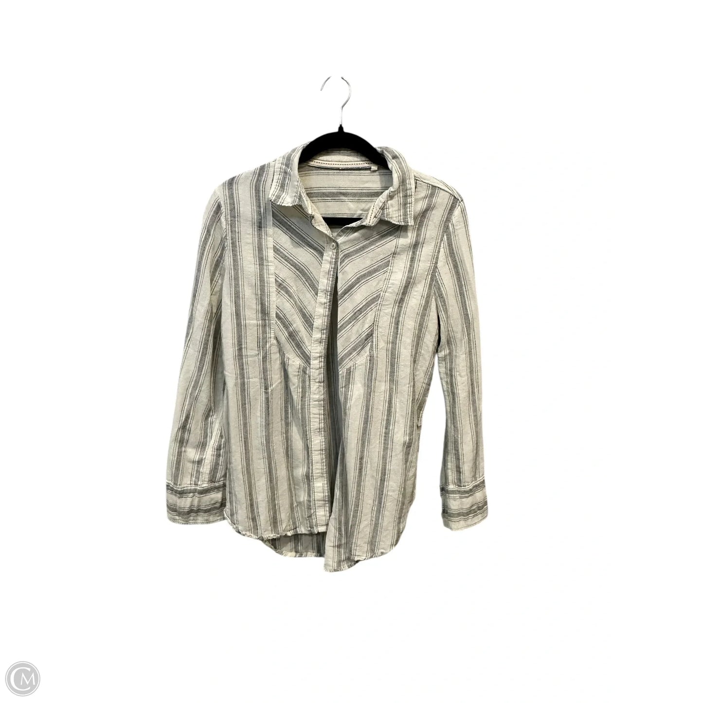 Top Long Sleeve By Clothes Mentor In Cream, Size: Xs