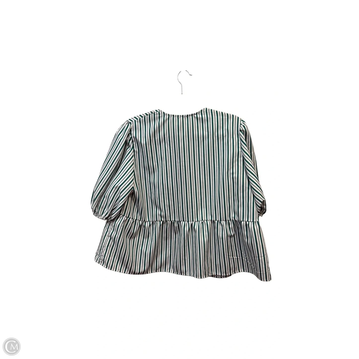 Top Short Sleeve By Clothes Mentor In Striped Pattern, Size: M