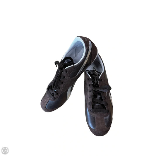 Shoes Sneakers By Reebok In Brown, Size: 7.5