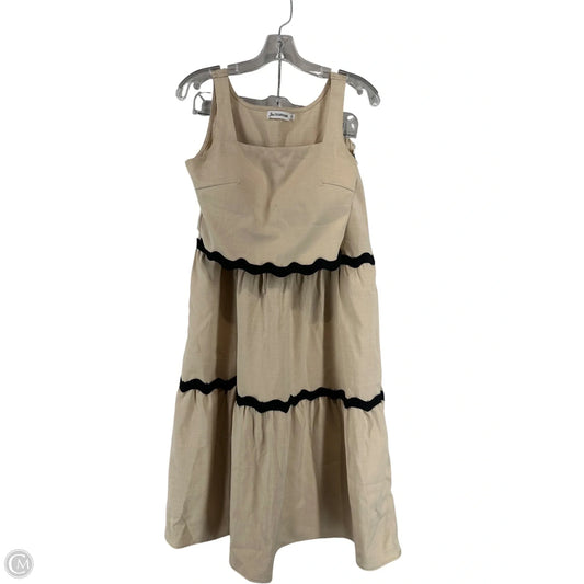 Skirt Set 2pc By Clothes Mentor In Cream, Size: S