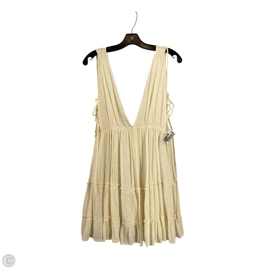 Dress Casual Short By Cmc In Cream, Size: M