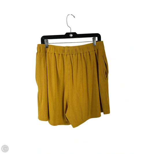 Shorts By Clothes Mentor In Yellow, Size: Xl